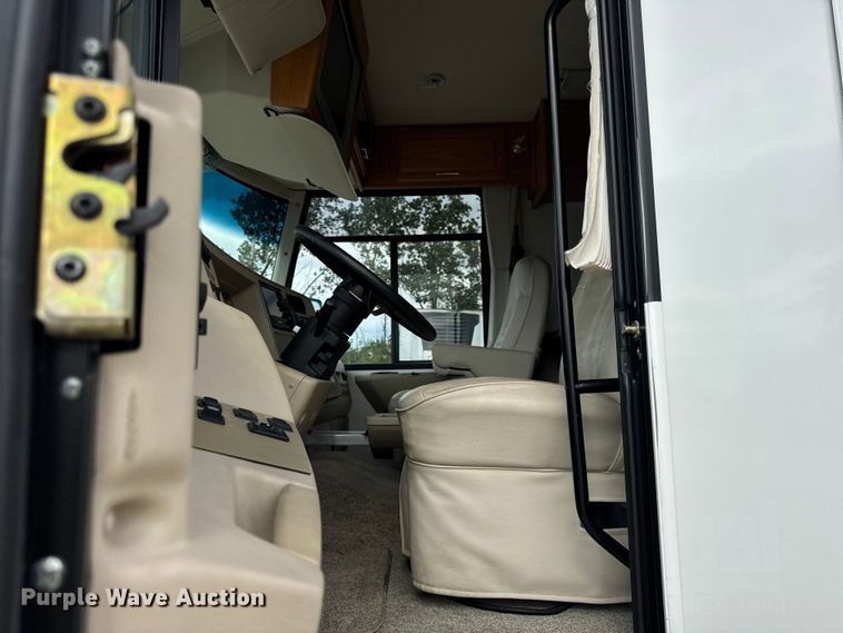 image for item YA1181 2005 Winnebago mobile command center