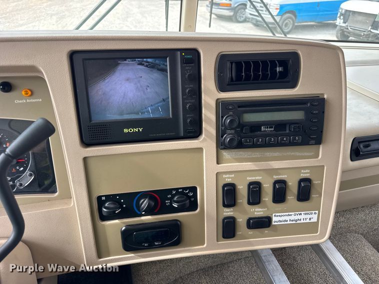 image for item YA1181 2005 Winnebago mobile command center