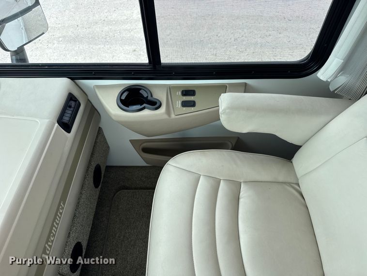 image for item YA1181 2005 Winnebago mobile command center