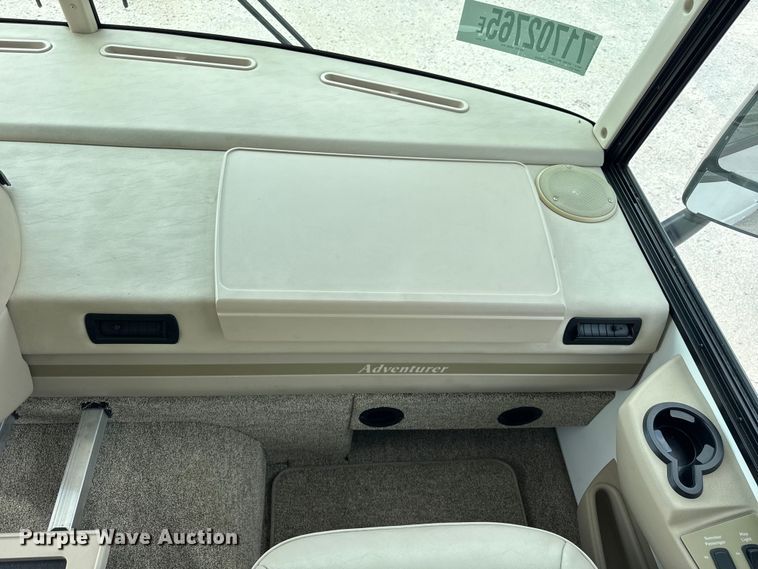 image for item YA1181 2005 Winnebago mobile command center