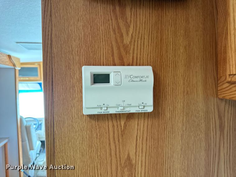 image for item YA1181 2005 Winnebago mobile command center