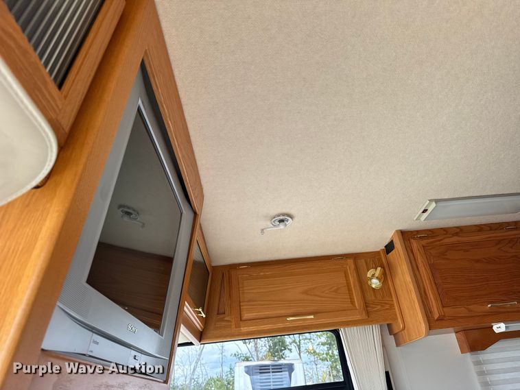 image for item YA1181 2005 Winnebago mobile command center