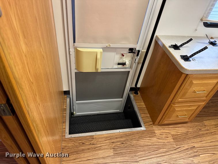 image for item YA1181 2005 Winnebago mobile command center