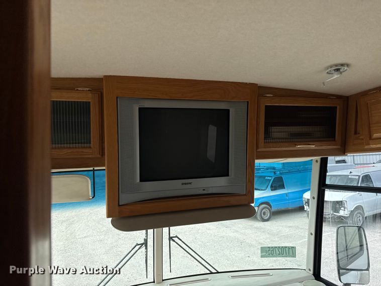 image for item YA1181 2005 Winnebago mobile command center