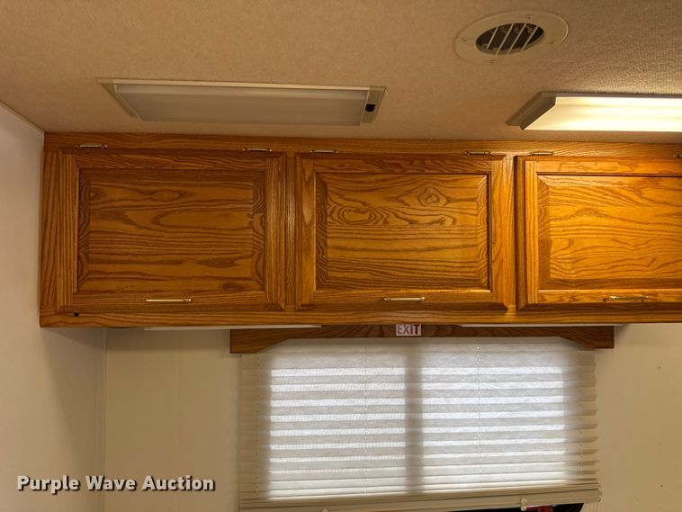 image for item YA1181 2005 Winnebago mobile command center