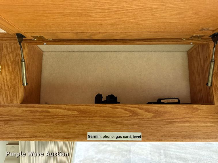 image for item YA1181 2005 Winnebago mobile command center