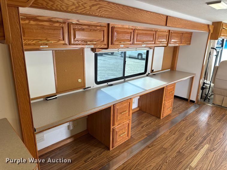 image for item YA1181 2005 Winnebago mobile command center