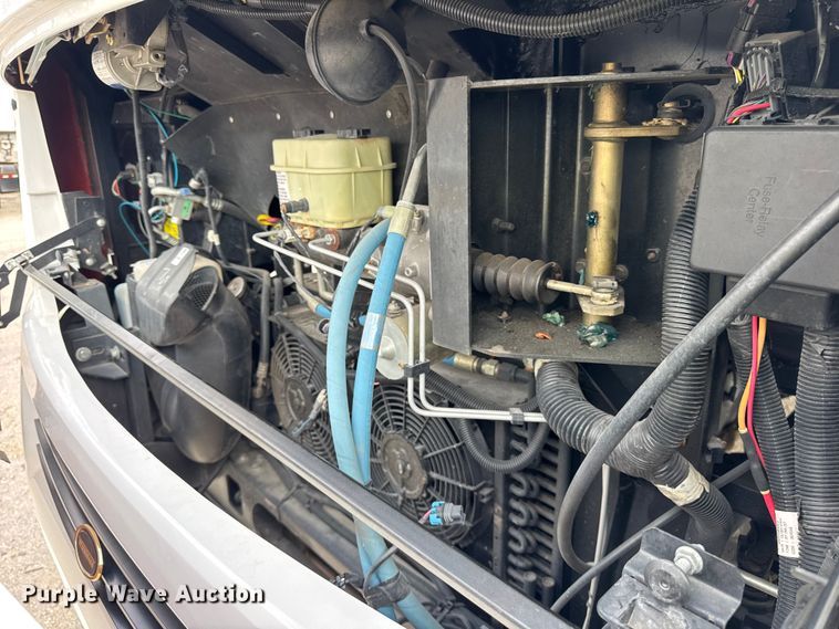 image for item YA1181 2005 Winnebago mobile command center