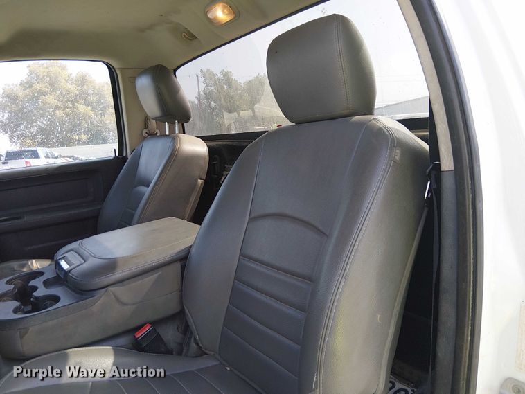 image for item YA1200 2014 RAM 2500 pickup truck