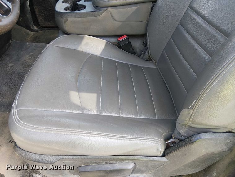 image for item YA1200 2014 RAM 2500 pickup truck