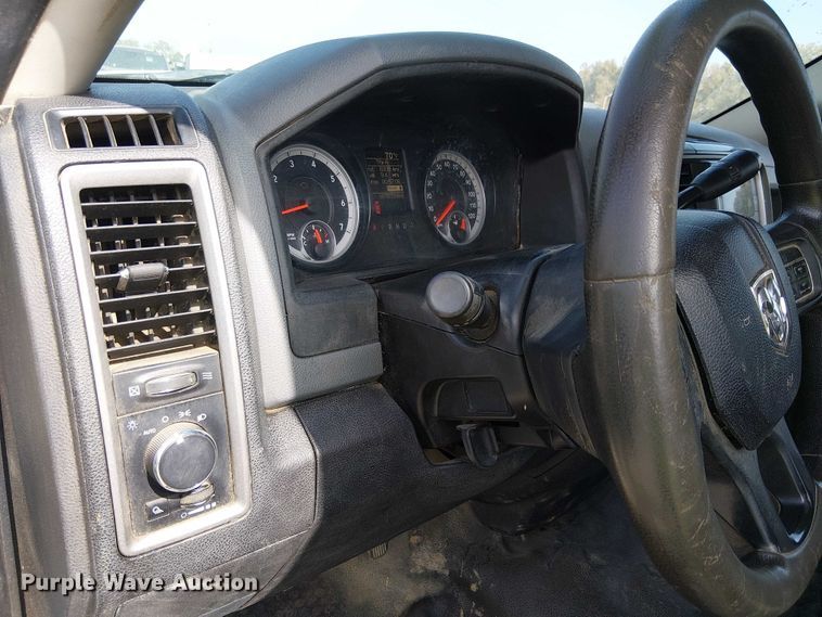 image for item YA1200 2014 RAM 2500 pickup truck