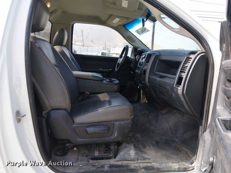 image for item YA1200 2014 RAM 2500 pickup truck