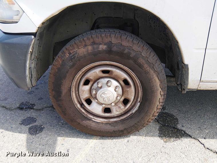 image for item YA1200 2014 RAM 2500 pickup truck