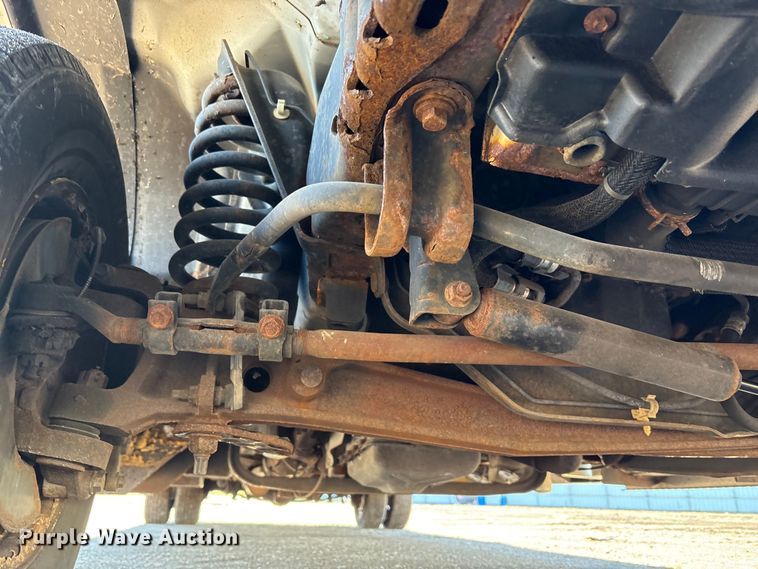 image for item YA1249 2016 Ford E450 Super Duty shuttle bus