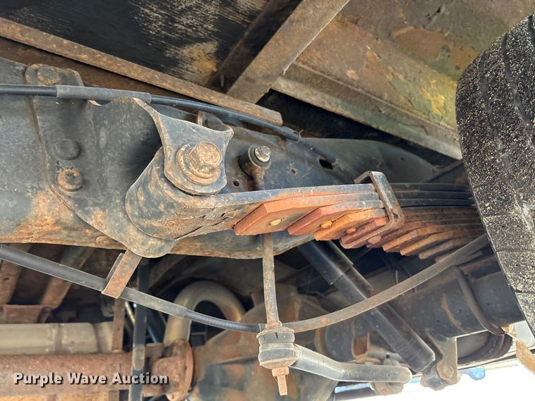 image for item YA1249 2016 Ford E450 Super Duty shuttle bus