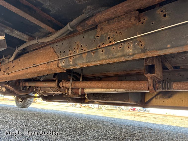 image for item YA1249 2016 Ford E450 Super Duty shuttle bus