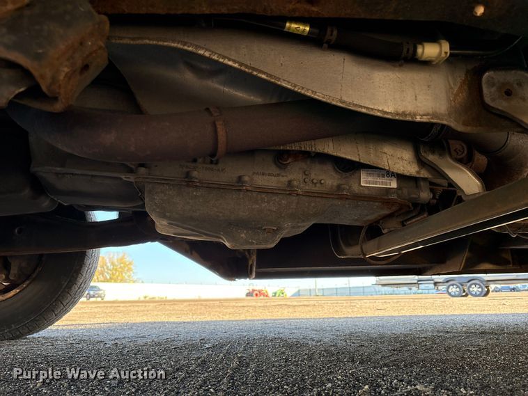 image for item YA1249 2016 Ford E450 Super Duty shuttle bus