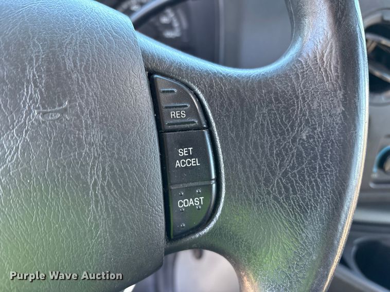 image for item YA1249 2016 Ford E450 Super Duty shuttle bus