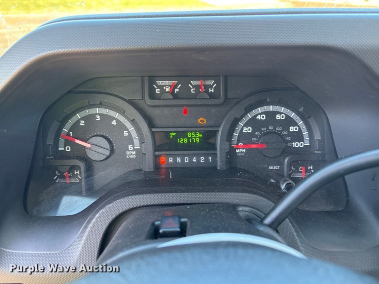 image for item YA1249 2016 Ford E450 Super Duty shuttle bus