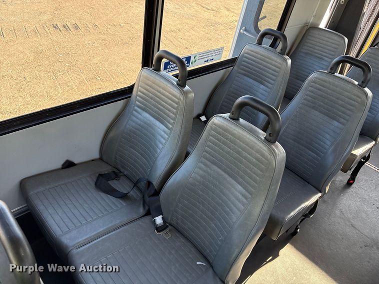 image for item YA1249 2016 Ford E450 Super Duty shuttle bus