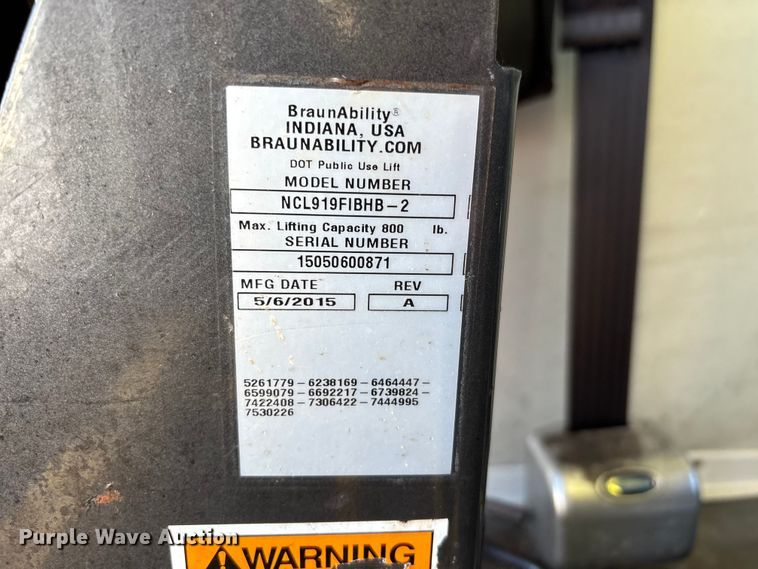 image for item YA1249 2016 Ford E450 Super Duty shuttle bus