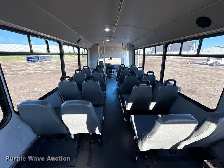 image for item YA1249 2016 Ford E450 Super Duty shuttle bus
