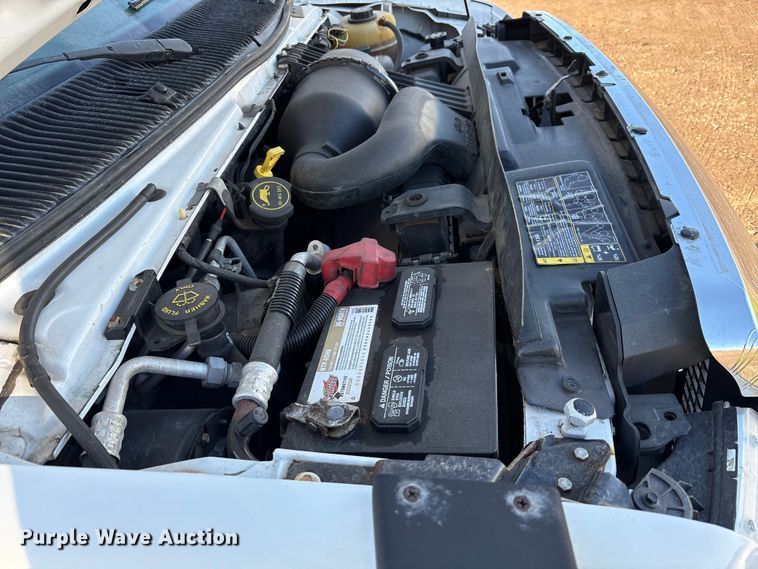 image for item YA1249 2016 Ford E450 Super Duty shuttle bus