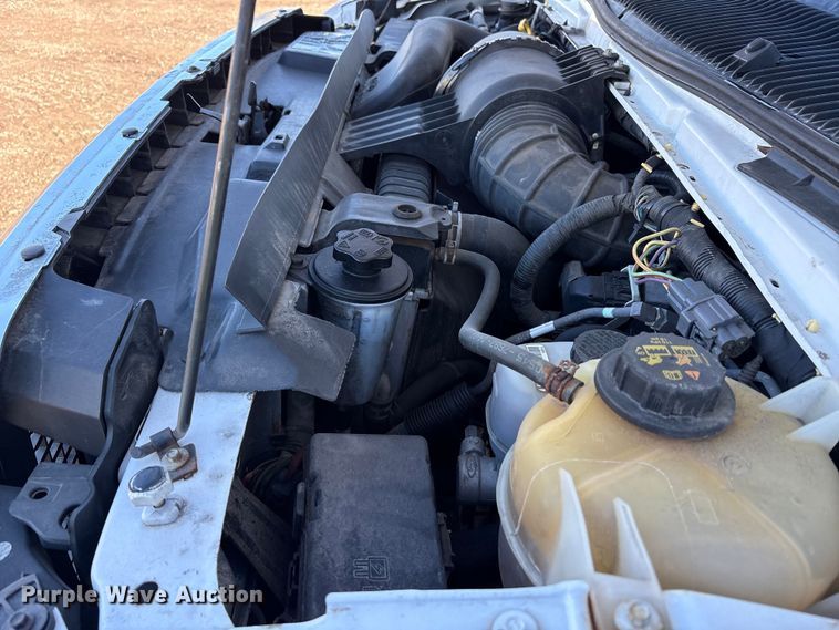 image for item YA1249 2016 Ford E450 Super Duty shuttle bus