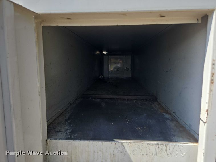 image for item DE2194 2006 GMC C7500 forestry bucket truck