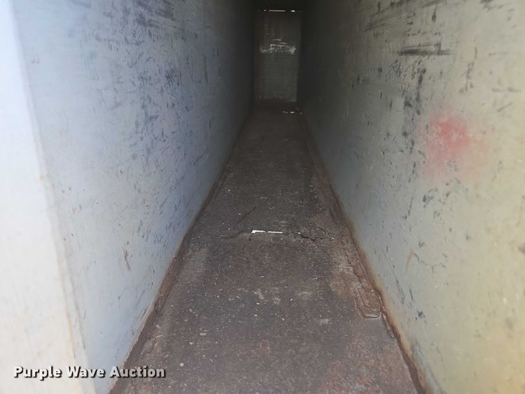 image for item DE2194 2006 GMC C7500 forestry bucket truck