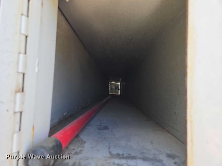 image for item DE2194 2006 GMC C7500 forestry bucket truck