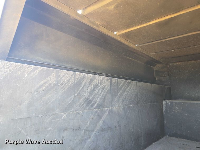 image for item DE2194 2006 GMC C7500 forestry bucket truck