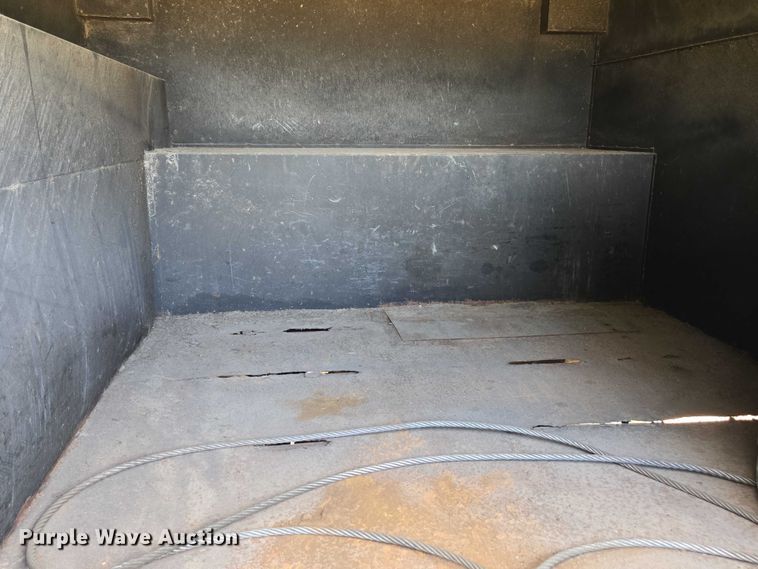 image for item DE2194 2006 GMC C7500 forestry bucket truck