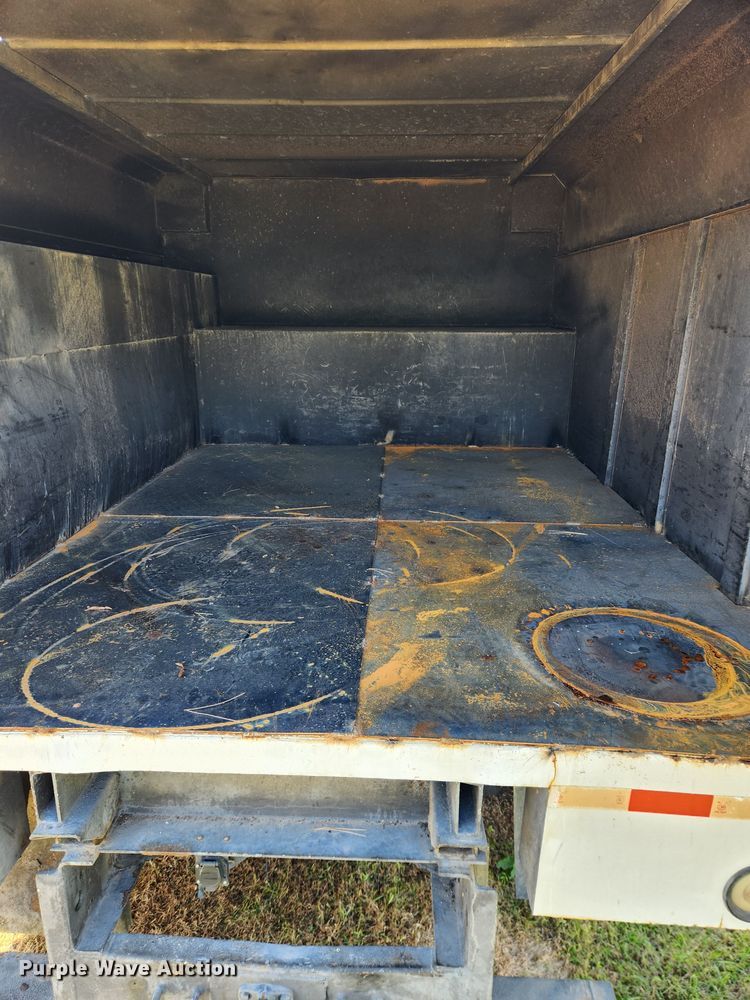 image for item DE2194 2006 GMC C7500 forestry bucket truck