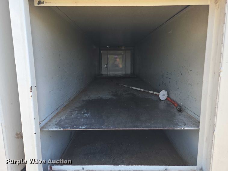 image for item DE2194 2006 GMC C7500 forestry bucket truck