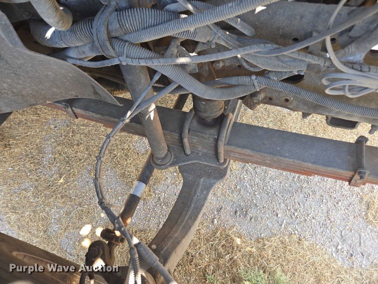 image for item DE2194 2006 GMC C7500 forestry bucket truck