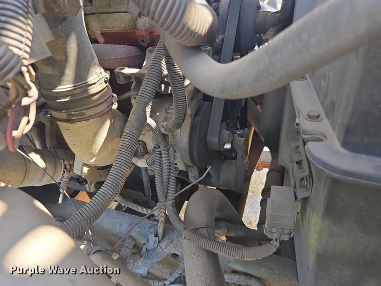 image for item DE2194 2006 GMC C7500 forestry bucket truck