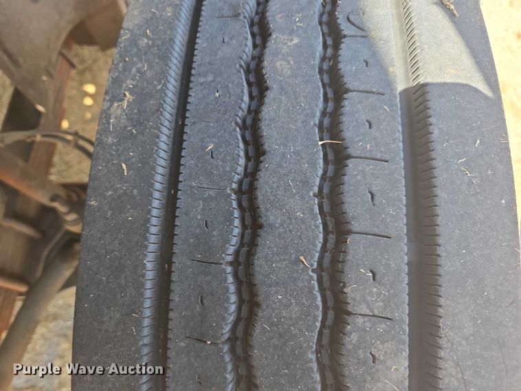 image for item DE2194 2006 GMC C7500 forestry bucket truck