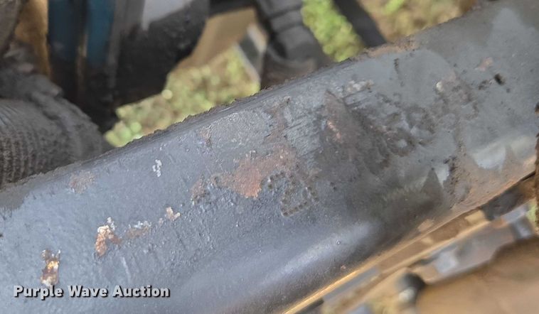 image for item DE2196 2002 International 4300 dump truck