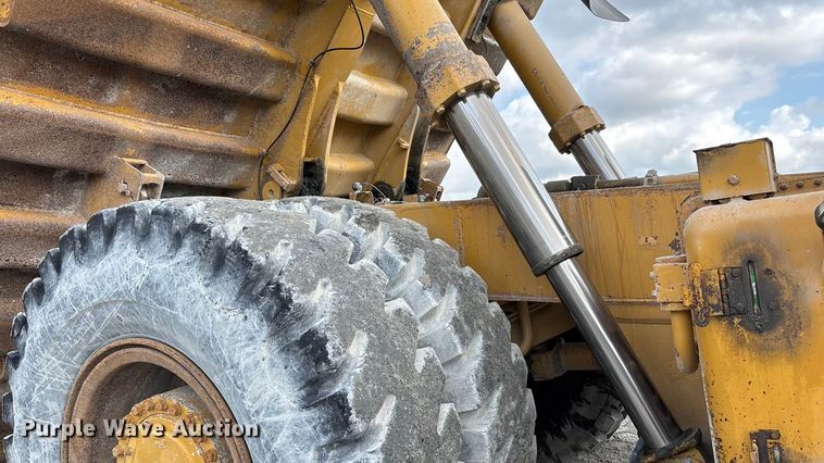 image for item DH8733 2008 Caterpillar 770 haul truck