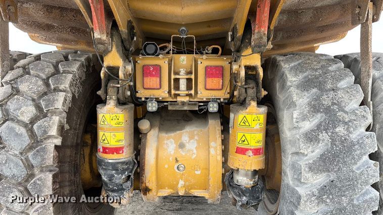 image for item DH8733 2008 Caterpillar 770 haul truck