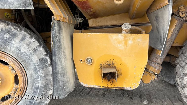 image for item DH8733 2008 Caterpillar 770 haul truck