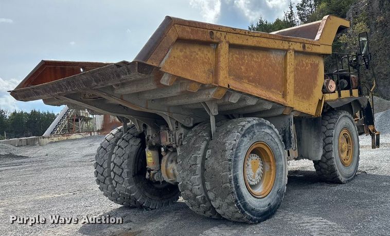 image for item DH8735 2010 Caterpillar 772 haul truck