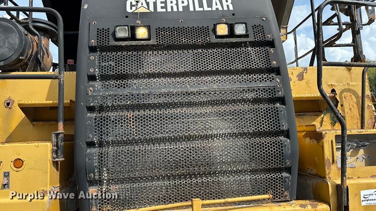 image for item DH8735 2010 Caterpillar 772 haul truck