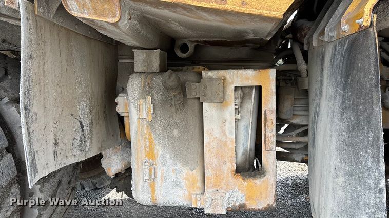 image for item DH8735 2010 Caterpillar 772 haul truck