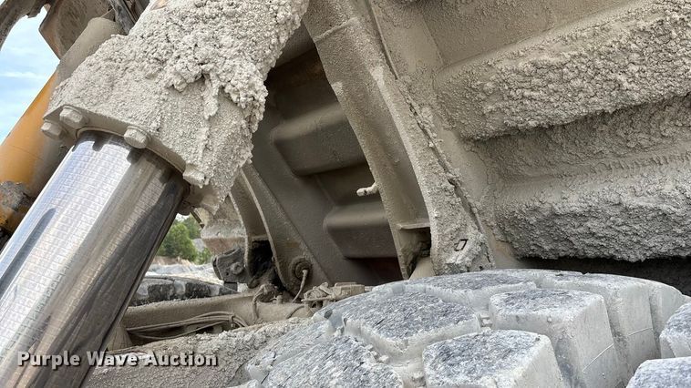 image for item DH8735 2010 Caterpillar 772 haul truck