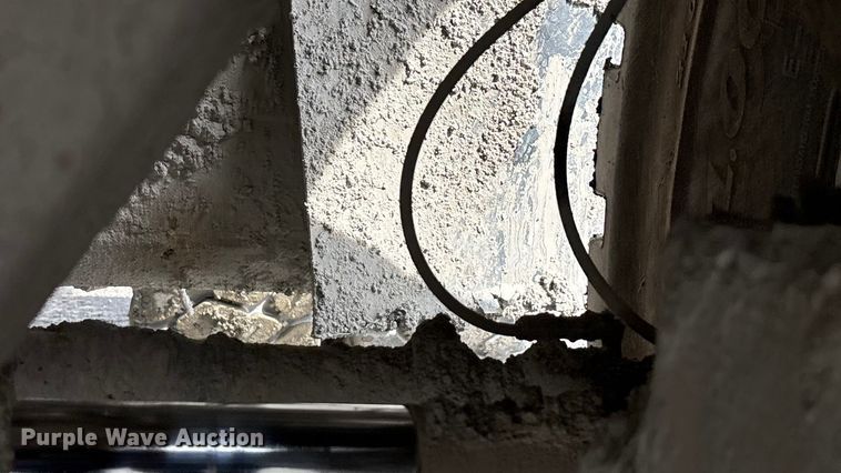 image for item DH8735 2010 Caterpillar 772 haul truck