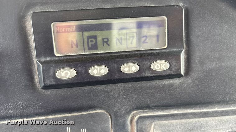 image for item DH8735 2010 Caterpillar 772 haul truck