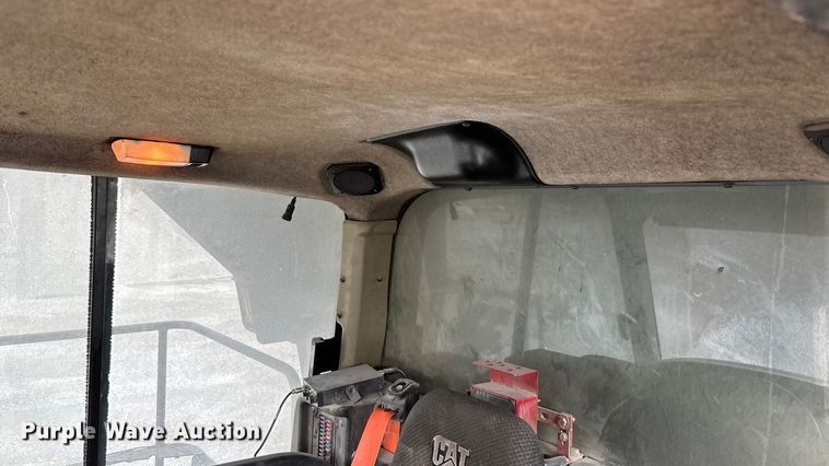 image for item DH8735 2010 Caterpillar 772 haul truck