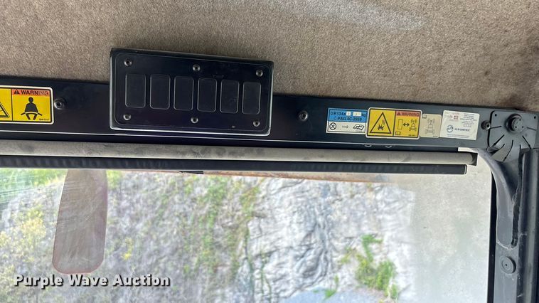 image for item DH8735 2010 Caterpillar 772 haul truck